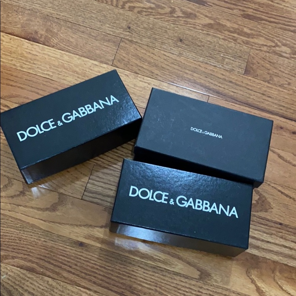 Dolce and Gabbana empty boxes